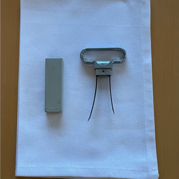 WW2 - CORK REMOVER - Picture 1 of 1